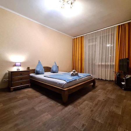 1-Room Luxury Apartment On Sobornyi Avenue 170-V, By Grandhome Zaporizhia Luaran gambar