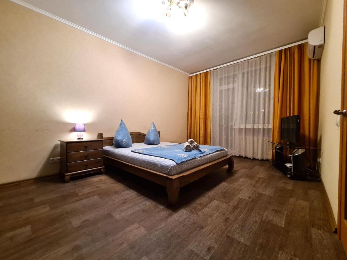 1-Room Luxury Apartment On Sobornyi Avenue 170-V, By Grandhome Zaporizhia Luaran gambar